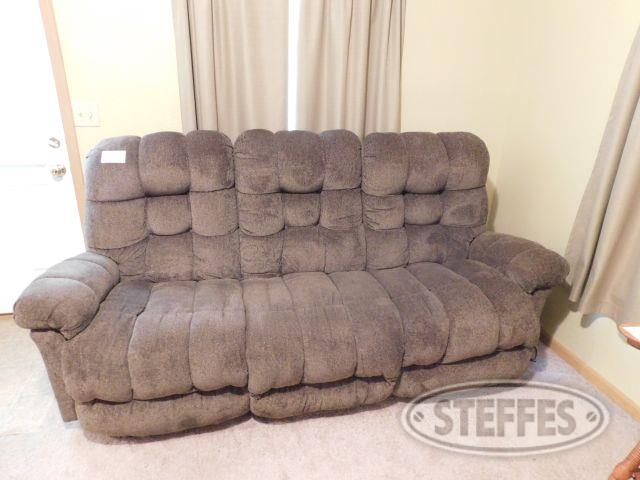 Couch w/ (2) Recliners on Ends